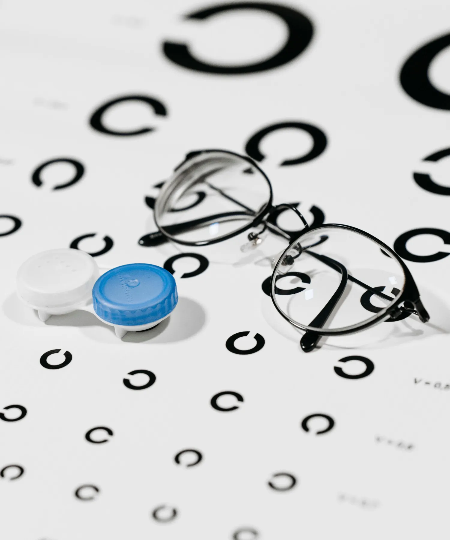 https://eyeservices.gr/wp-content/uploads/2025/04/eye-servicesCLglasses.webp